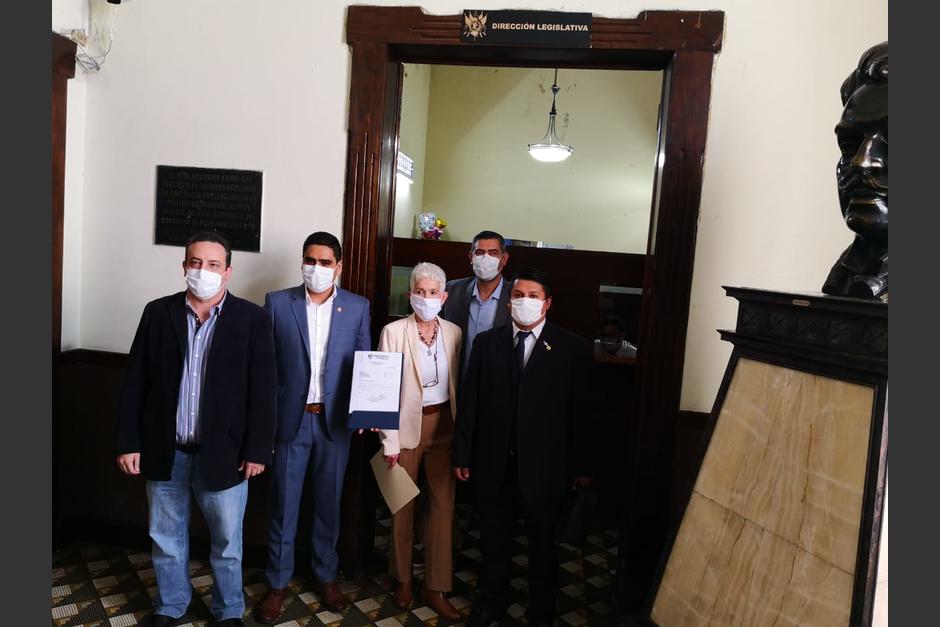 La propuesta busca que quienes trabajen desde casa conserven sus derechos laborales. (Foto: cortesía José Castro)