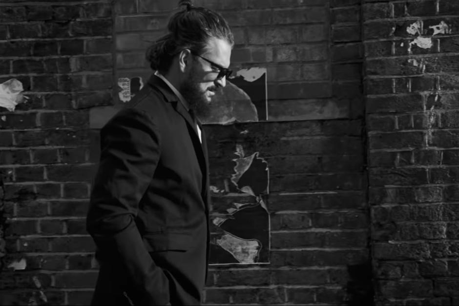 El cantautor guatemalteco lanzó "Hongos", su nueva canción que forma parte del disco "Blanco y Negro". (Foto: Youtube/RicardoArjona)