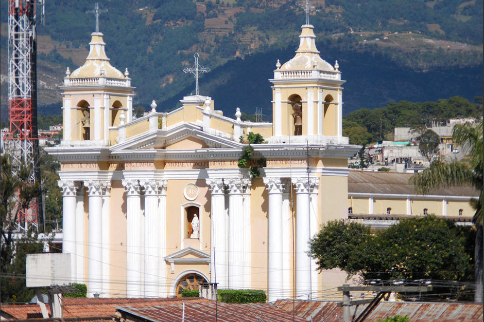 La Catedral de Huehuetenango permanece cerrada desde que iniciaron las medidas de confinamiento. (Foto: TT Notes)
