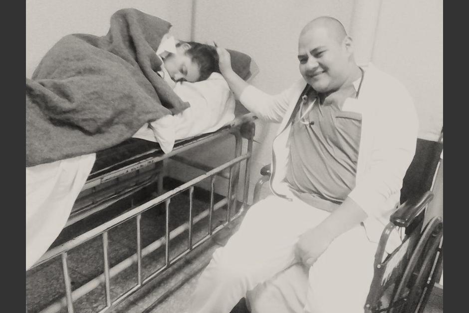 El médico Residente, Samuel Orozco Rodas, falleció este jueves 13 de agosto por complicaciones luego de contagiarse de Covid-19. (Foto: Facebook/Samuel Rodas)