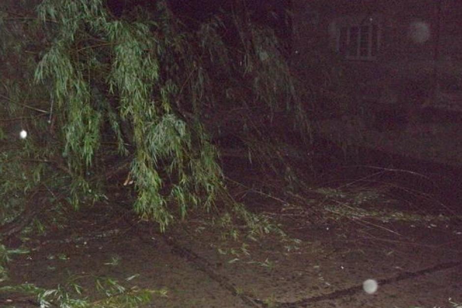 El fuerte viento asustó a los pobladores de una aldea de Sipacate. (Foto: con fines ilustrativos VeraNoticias) 