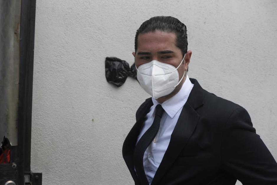 El abogado Juan Pablo Gutiérrez renunció a la defensa de Marco Pappa y señaló que tuvo diferencias con el futbolista. (Foto: Wilder López/Soy502) 