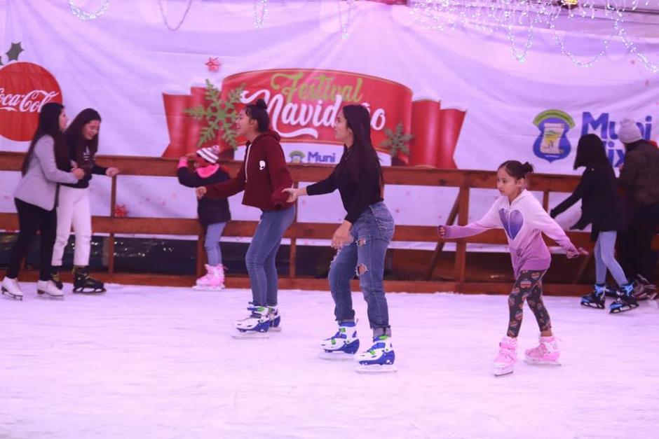 La pista de hielo será inaugurada el domingo. (Foto: Municipalidad de Mixco)