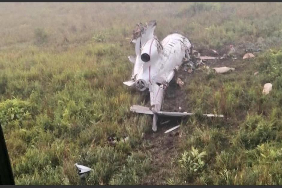 Unidades del Ejército localizaron una nueva narcoavioneta en Petén. (Foto: Mindef)