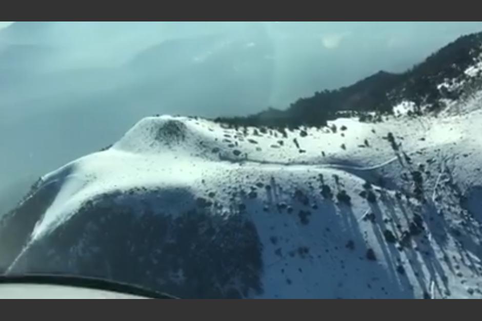 Un video compartido en redes sociales muestra el Volcán Acatenango desde el aire. (Foto: captura pantalla) 