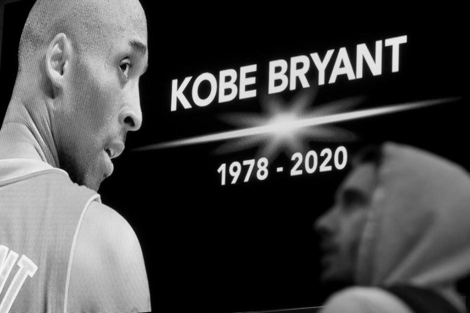 Las autoridades forenses identificaron el cuerpo de Kobe Bryant entre las víctimas del fatal accidente aéreo. (Foto: AFP)