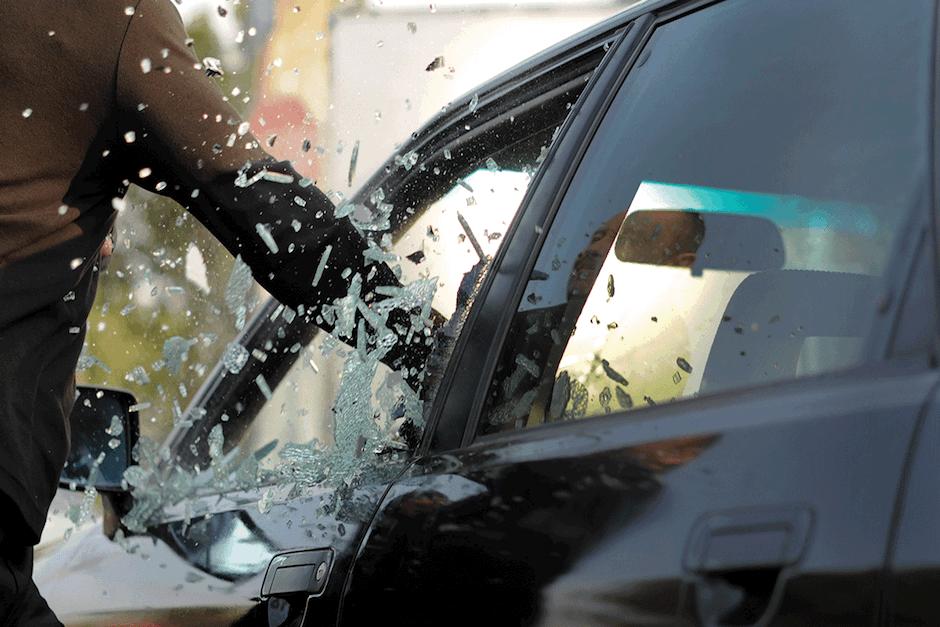 El vehículo se encontraba varado en el tráfico de la 4 avenida del Centro Histórico (Foto ilustrativa: goodtimes)