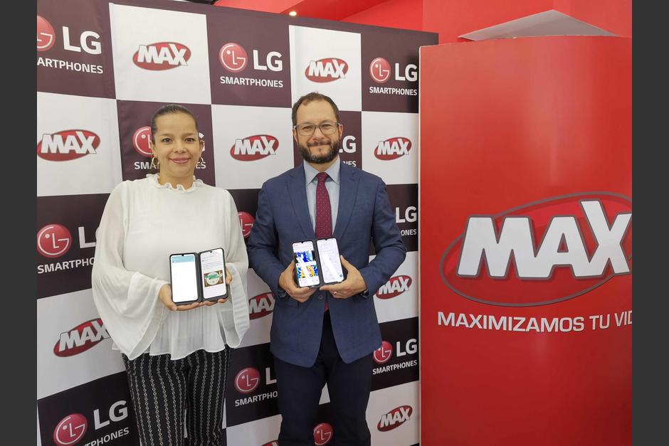 Karen Santizo, gerente de Mercadeo de LG Electronics ; y Martín Prera, director de Mercadeo de Grupo Distelsa. (Foto: Fernando Pinetta)