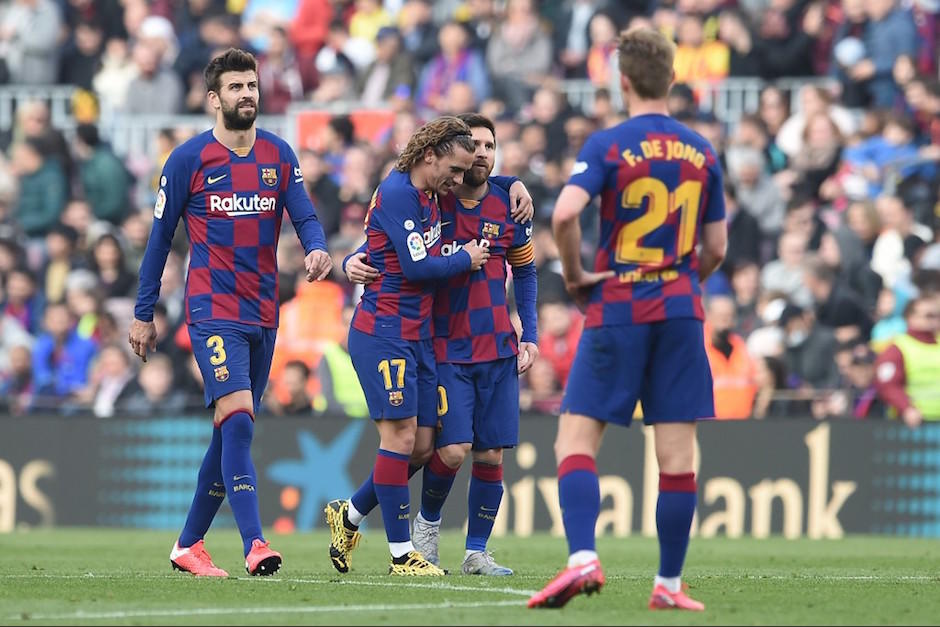 La celebración del Barcelona, tras el primer gol del partido en el Camp Nou. (Foto: AFP)