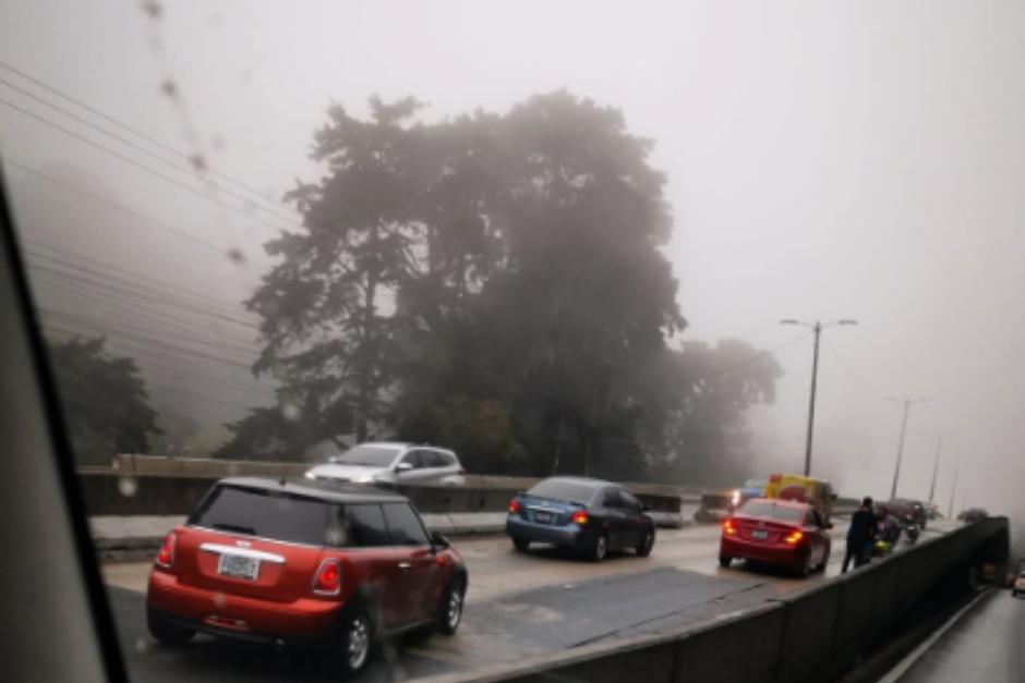 El carril reversible sobre la ruta a El Salvador no será habilitado por la PMT de Santa Catarina Pinula. (Foto: Facebook Tráfico carretera a El Salvador) 