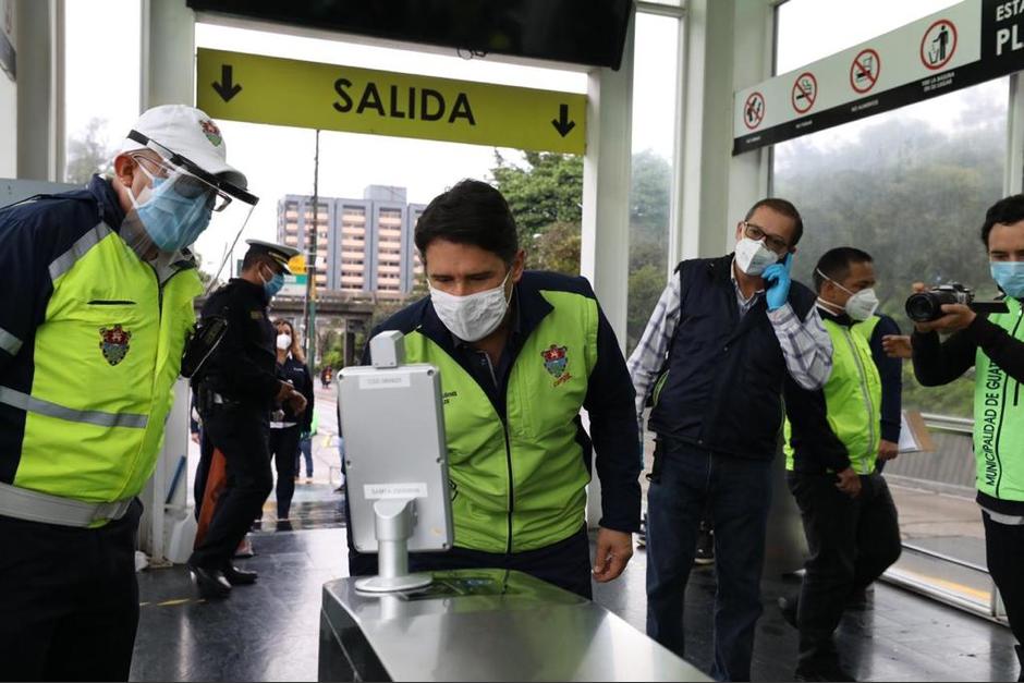 La comuna capitalina aún no tiene una fecha específica para habilitar el Transmetro, pero agiliza el proyecto para eliminar el uso de monedas de las estaciones. (Foto: Muni Guate)