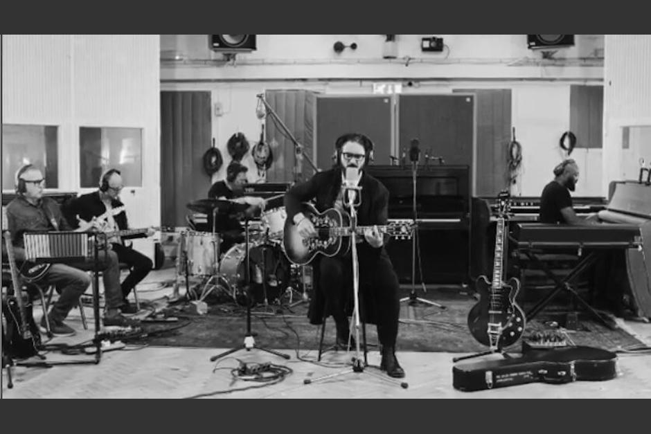 Ricardo Arjona estrena "No es el momento". (Foto: Instagram)