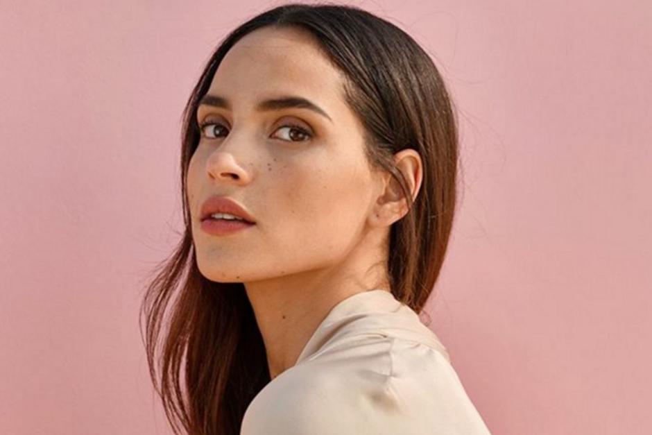 Adria Arjona representará "My Way", la nueva fragancia de Armani. (Foto: Giorgio Armani oficial)