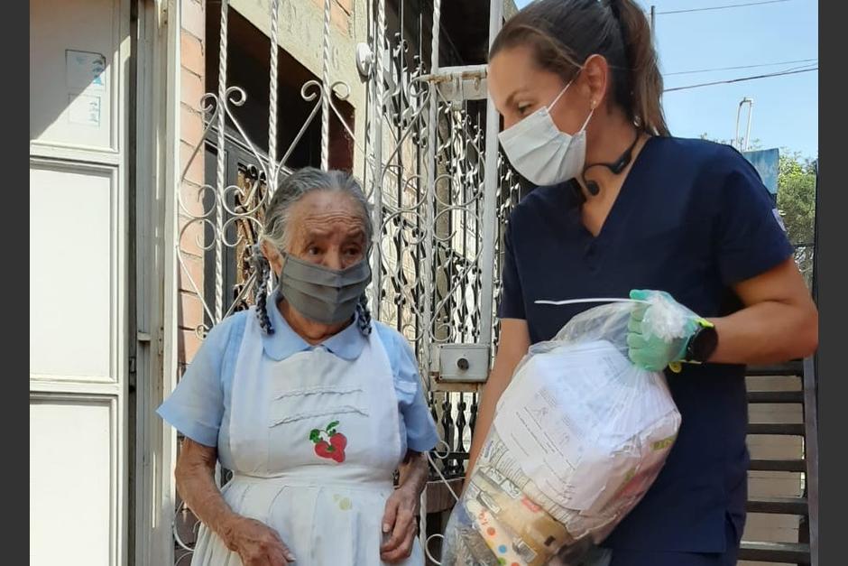 La iniciativa nació para apoyar a personas de la tercera. (Foto: Bandera Blanca por Guatemala)