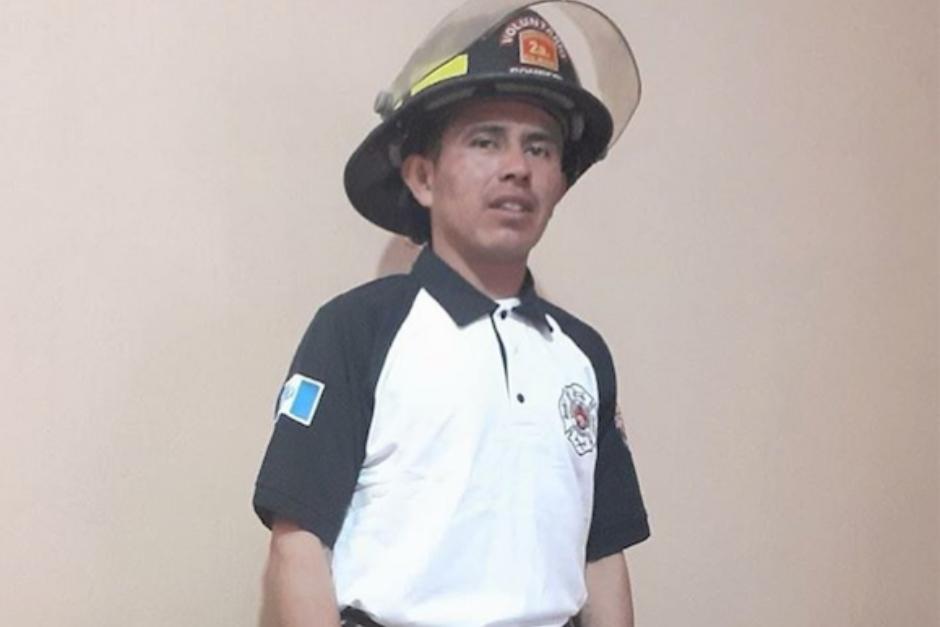 Francisco Choc, bombero voluntario y periodista de Sololá, fue arrestado por la PNC durante el conflicto entre Santa María Ixtahuacán y Nahualá. (Foto: Facebook / Canal Nim) 