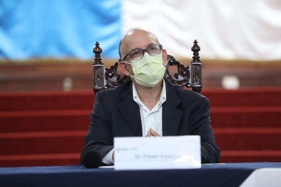 Edwin Asturias, jefe de la Comisión Presidencial contra el Covid-19, compartió la investigación (Foto: AGN)