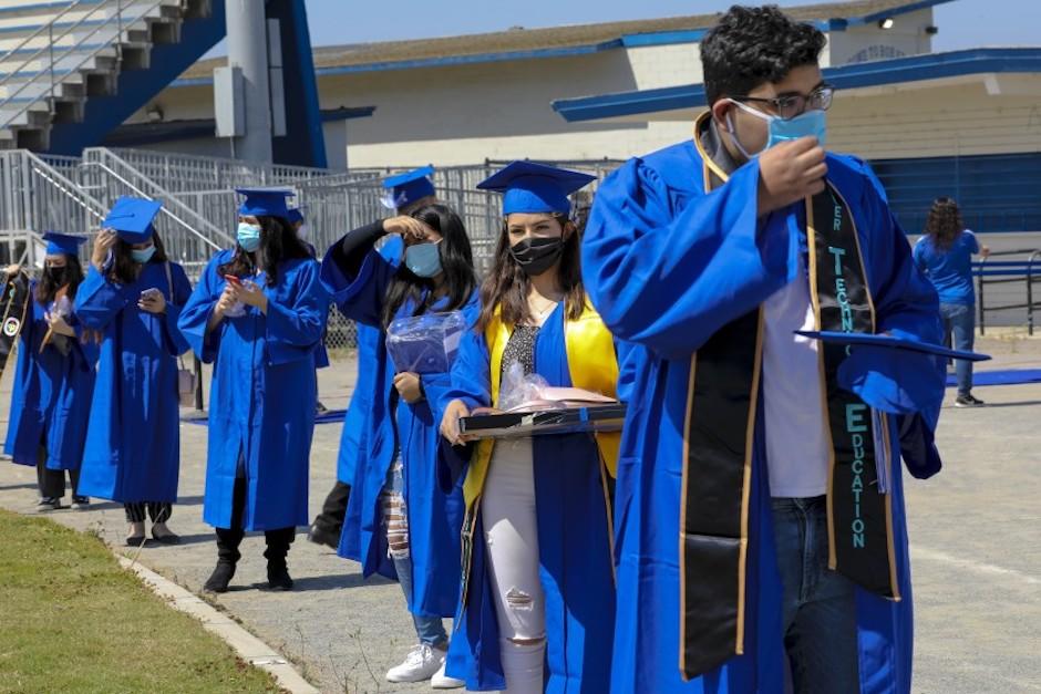 El Mineduc y Mides brindarán becas para aprender inglés a jóvenes que se gradúan del nivel diversificado en este 2020 (Foto ilustrativa: san diego union tribune)