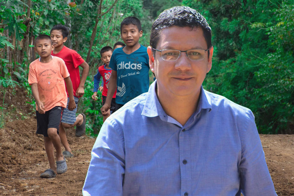 Erick Bosbellí Martínez Reyes fue destituido del cargo de Gobernador Departamental de Izabal. (Foto: Facebook/@erickbosbellimartinez)