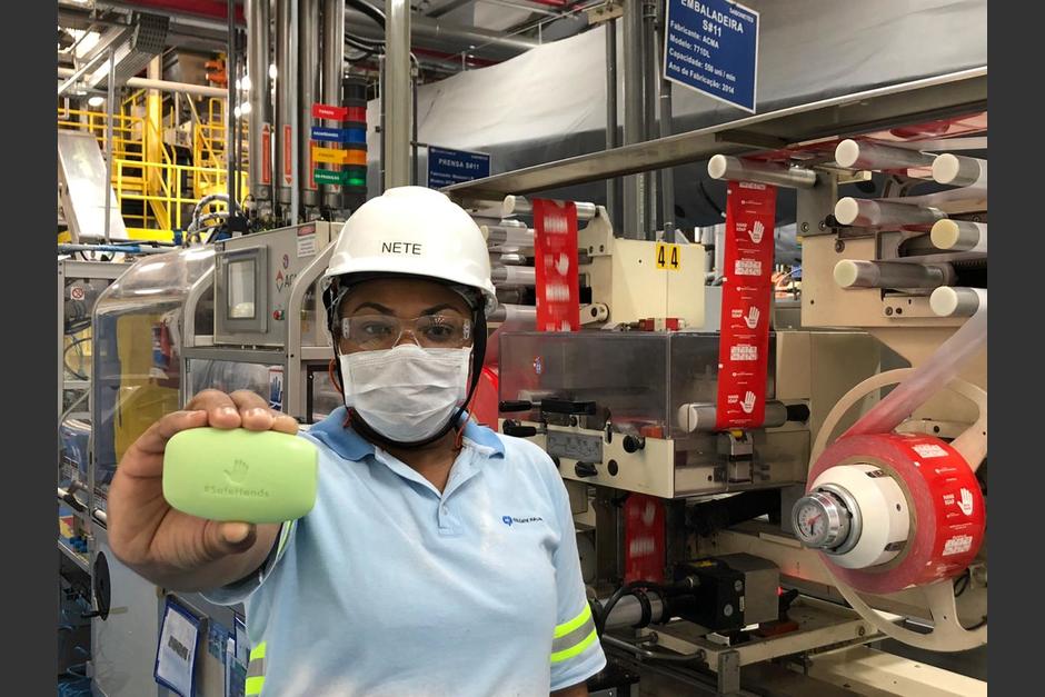 Colgate donará 25 millones de barras de jabón en el todo el mundo, con un aporte global de USD 20 millones en productos de salud e higiene. (Foto cortesía: Colgate-Palmolive)