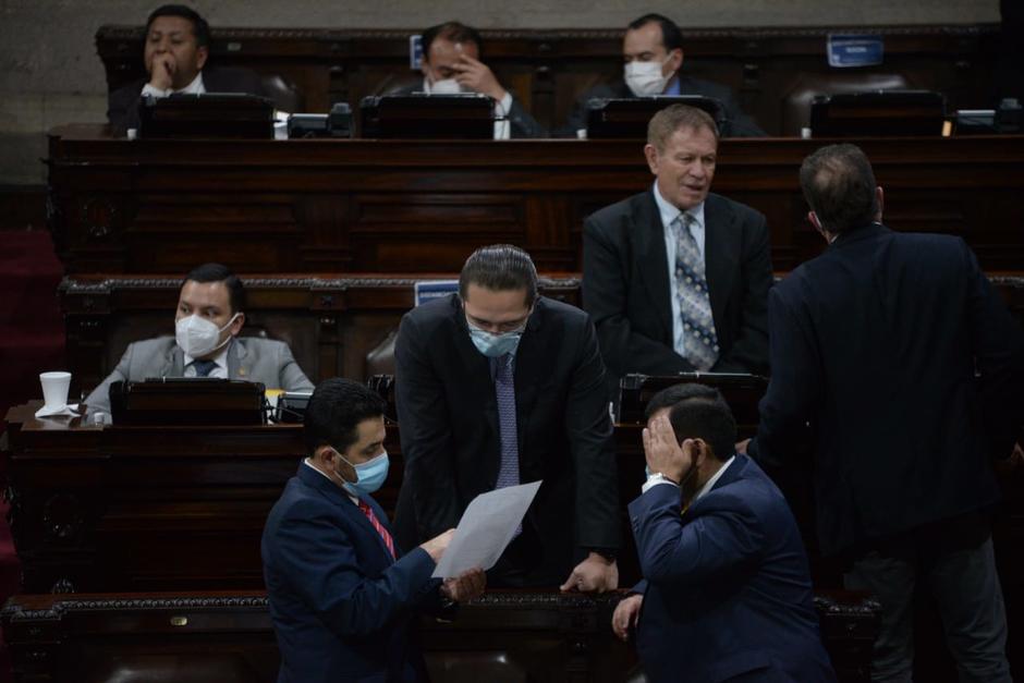 El Presupuesto se aprobó con el aval de 115 diputados de urgencia nacional y durante la madrugada. (Foto: Wilder López/Soy502)
