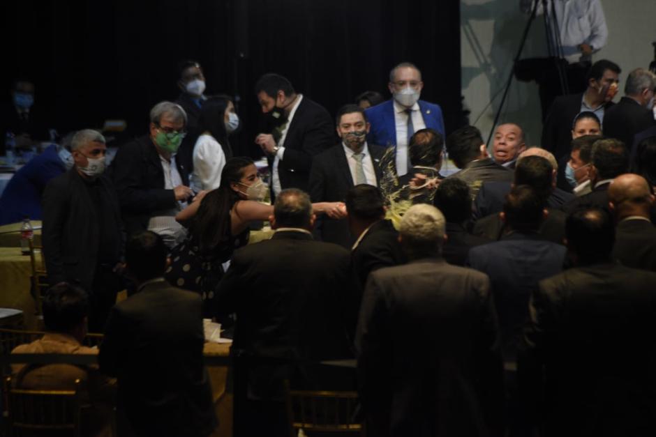 Sandoval también insultó a Taracena durante la sesión del Congreso. (Foto: Wilder López/Soy502)