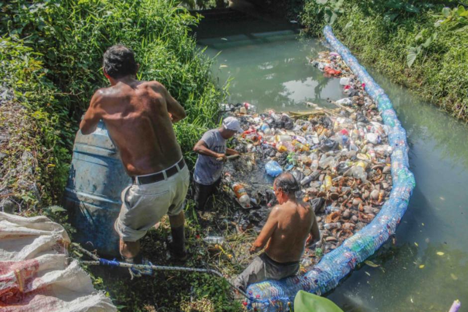 Muchas biobardas fueron arrastradas por la corriente de los ríos y algunas se las robaron (Foto: munipuertobarrios)