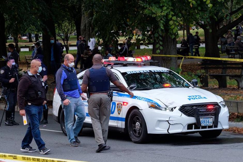 Una guatemalteca murió atropellada por una policía que viajaba a alta velocidad. (Foto: Daily News)