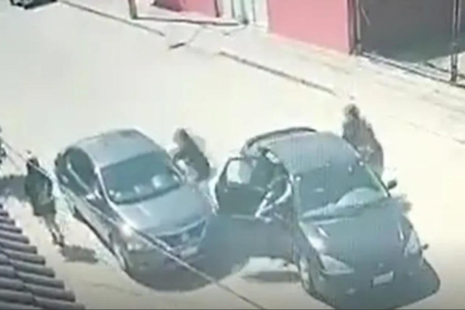 El piloto de un servicio de transporte logró salir ileso. (Foto: Captura de pantalla)