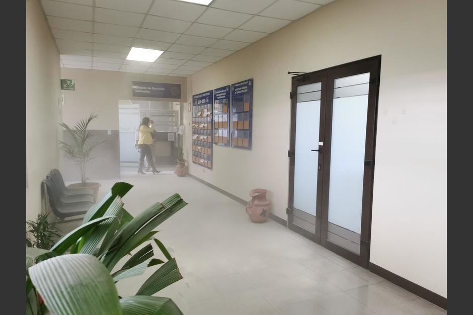 Varias personas resultaron con problemas respiratorios por inhalar los gases. (Foto: Diga Usac/Facebook)