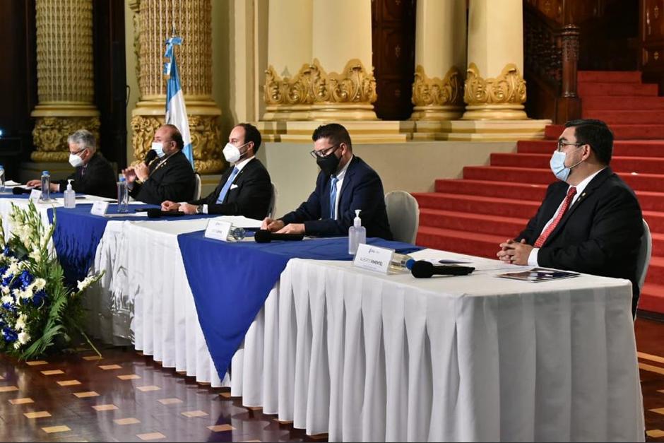 Ministros de Gobierno presentan Plan de Recuperación Económica para Guatemala. (Foto: Presidencia)