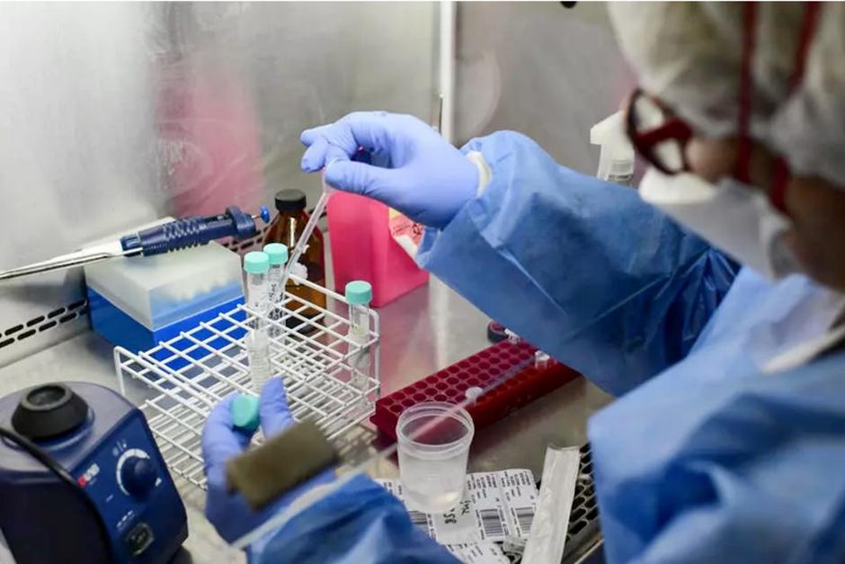 El coronavirus seguirá propagándose a pesar de la vacuna dicen especialistas. (Foto: AFP) 