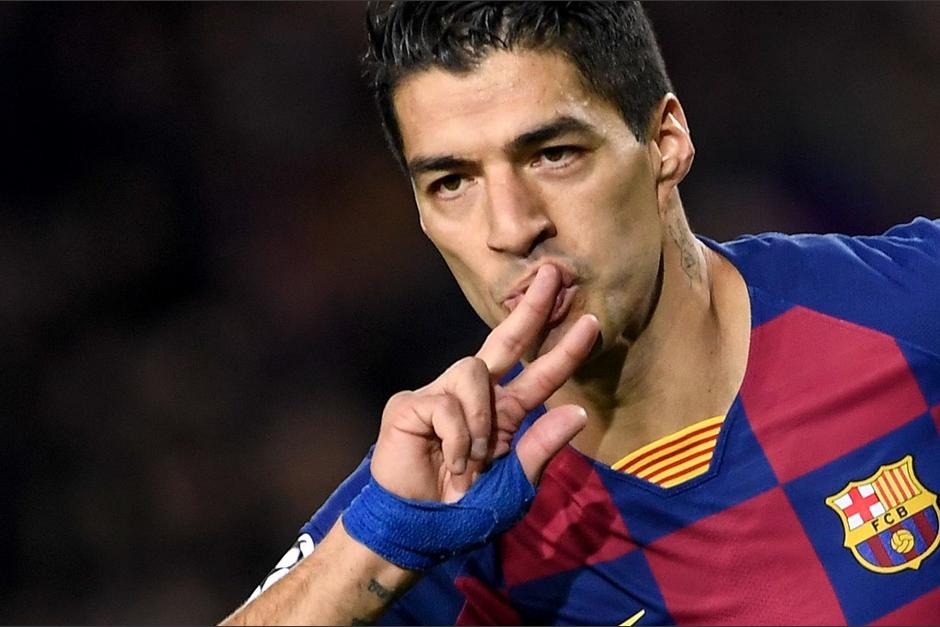 El jugador uruguayo se conmovió durante su despedida del FC Barcelona y agradeció el tiempo que defendió la camiseta catalana. (Foto: AFP)