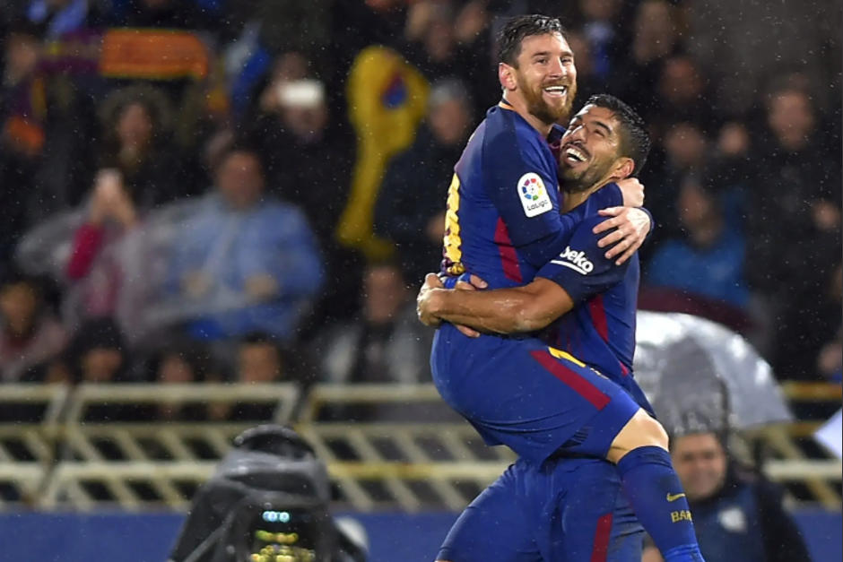 Luis Suárez agradeció a Messi por su amistad y le envió un mensaje de apoyo para la próxima temporada. (Foto: AFP)