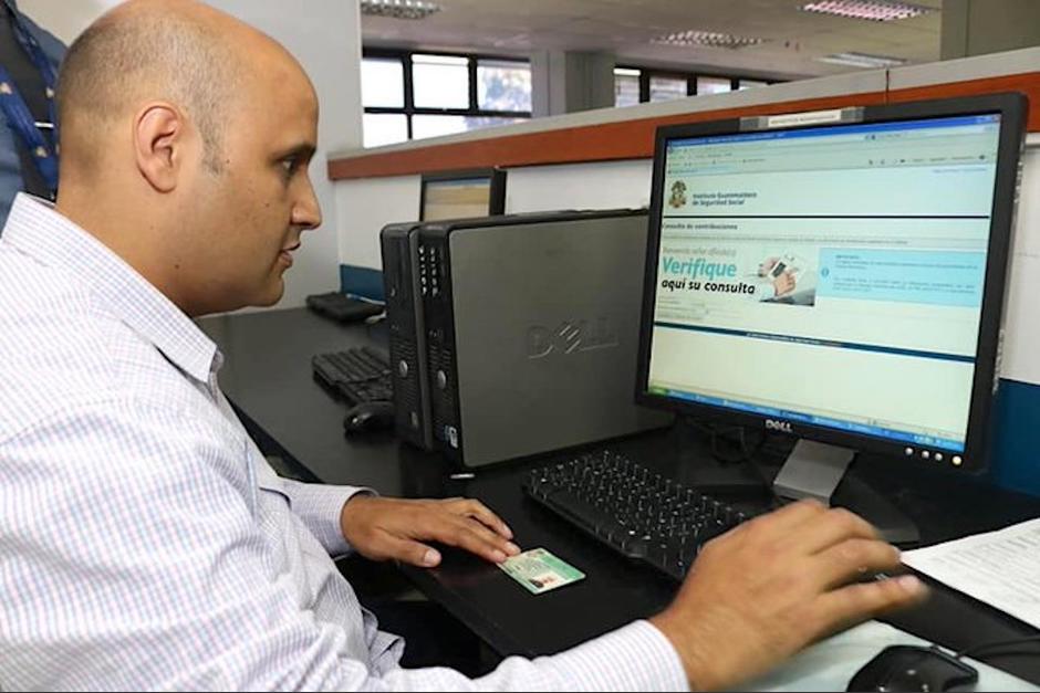 El Seguro Social habilitó un espacio en línea para verificar el pago de las cuotas patronales. (Foto: IGSS)