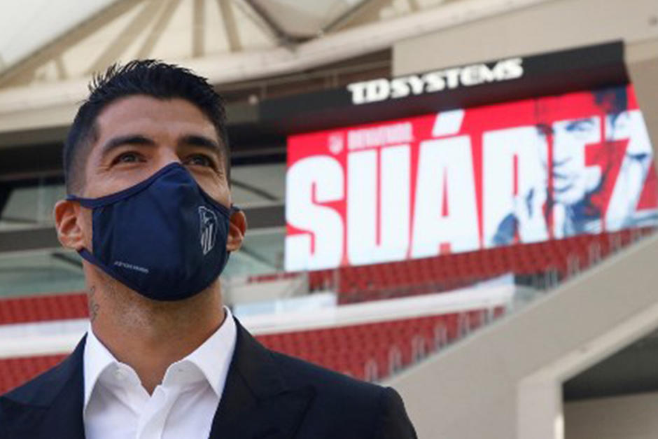 La salida de Luis Suárez del Barcelona se hizo oficial el 23 de septiembre (Fotografía: AFP)