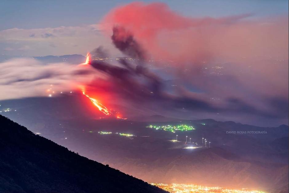 El fotógrafo David Rojas captó una impresionante fotografía de la erupción del Volcán de Pacaya. (Foto: Cortesía David Rojas)