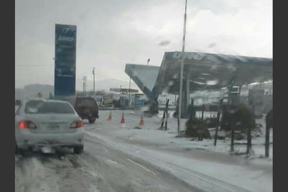 La fuerte lluvia y la caída de granizo de este domingo, dejó grandes daños en el altiplano del país. (Foto: Facebook Noticias del Atlántico)