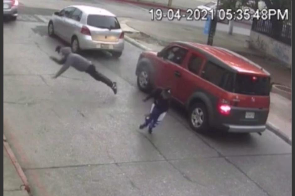 El diputado Aldo Dávila sufrió un atentado, pero sus escoltas reaccionaron hiriendo a uno de los atacantes. (Foto: Captura de pantalla)