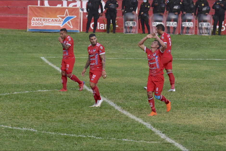 El cuadro chiquimulteco debe ganar sus últimos juegos para soñar con la permanencia. (Foto: Abner Salguero/Nuestro Diario)