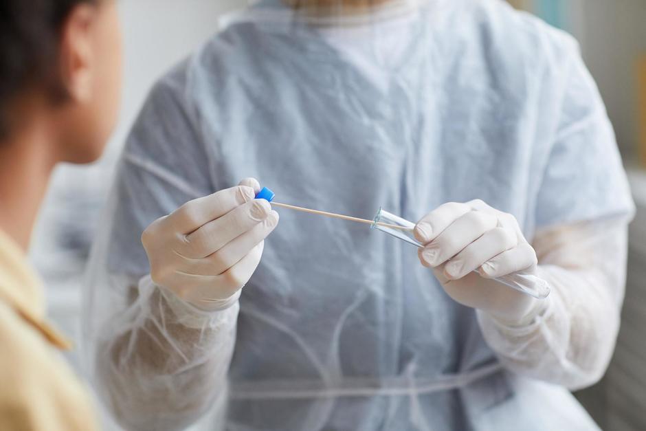 El Ministerio de Salud actualizó el Tablero de Covid-19 y señaló que se registró el día con más contagios durante toda la emergencia en Guatemala. (Foto: Shutterstock)