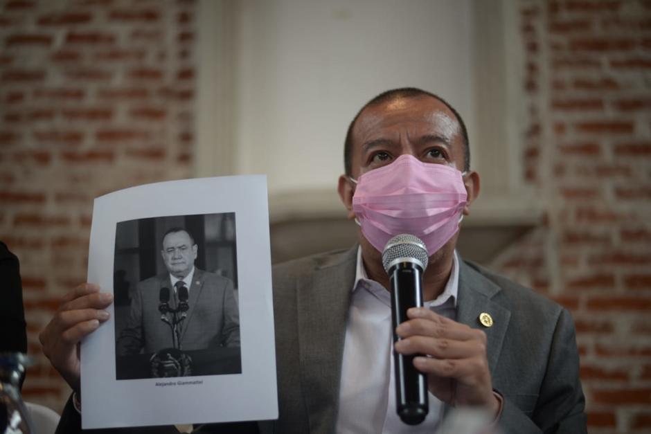 El diputado Aldo Dávila denunció que es víctima de una persecución sistemática por parte del Ejecutivo y allegados al presidente Giammattei. (Foto: Wilder López/Soy502)