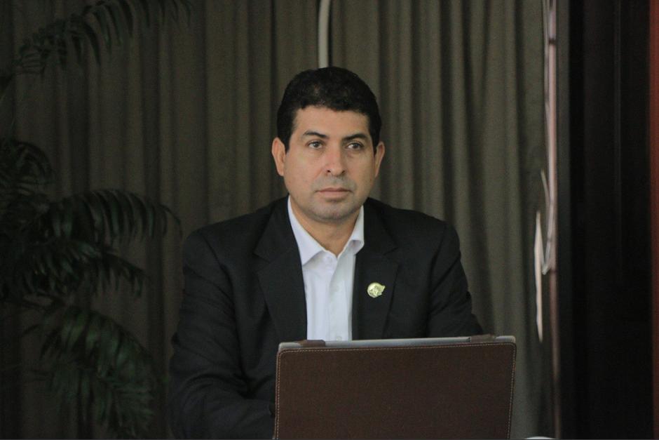 Elmer Hernández estuvo en el cargo durante año 20 meses. (Foto: Twitter/Elmer Hernández)