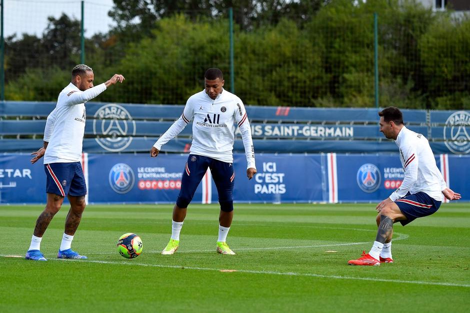 El director técnico dijo que los jugadores que llegaron más tarde han tendido que adaptase muy rápido para ser parte de los convocados. (Foto: PSG)