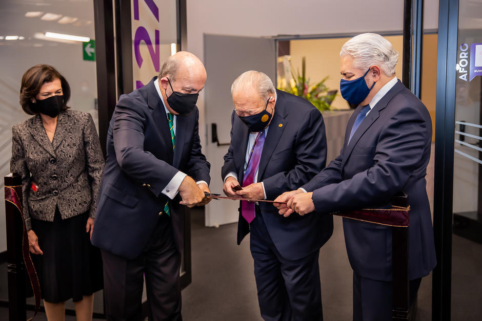 UVG inaugura auditorio dentro del Centro de Innovación y Tecnología en honor a Carlos Manuel Paiz Andrade. (Fotografía cortesía: UVG)
