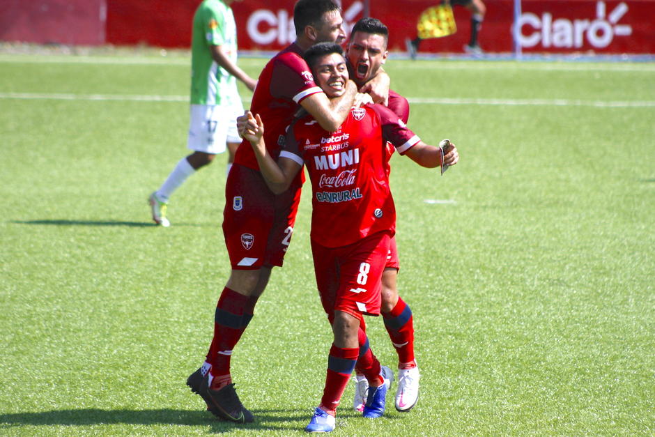 Los Toros sueñan con levantar su primera copa del fútbol nacional. (Foto: Jordy Marroquín/Nuestro Diario)