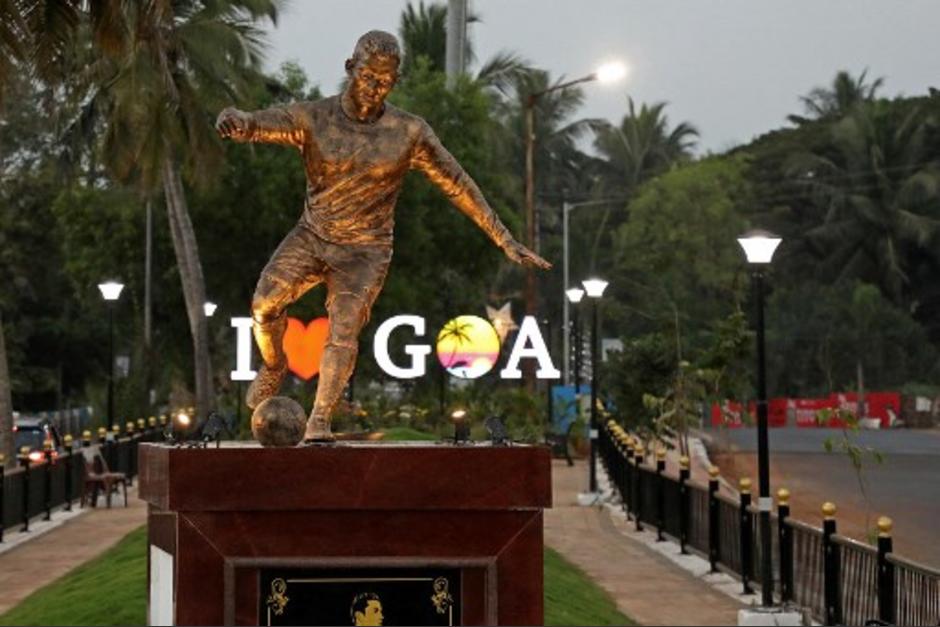 La estatua de Cristiano Ronaldo causó repudio en India. (Foto: AFP)