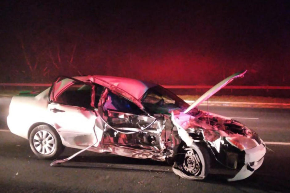 El accidente ocurrió en el kilómetro 47.5 de la Autopista Palin-Escuintla. (Foto: Bomberos Voluntarios) 