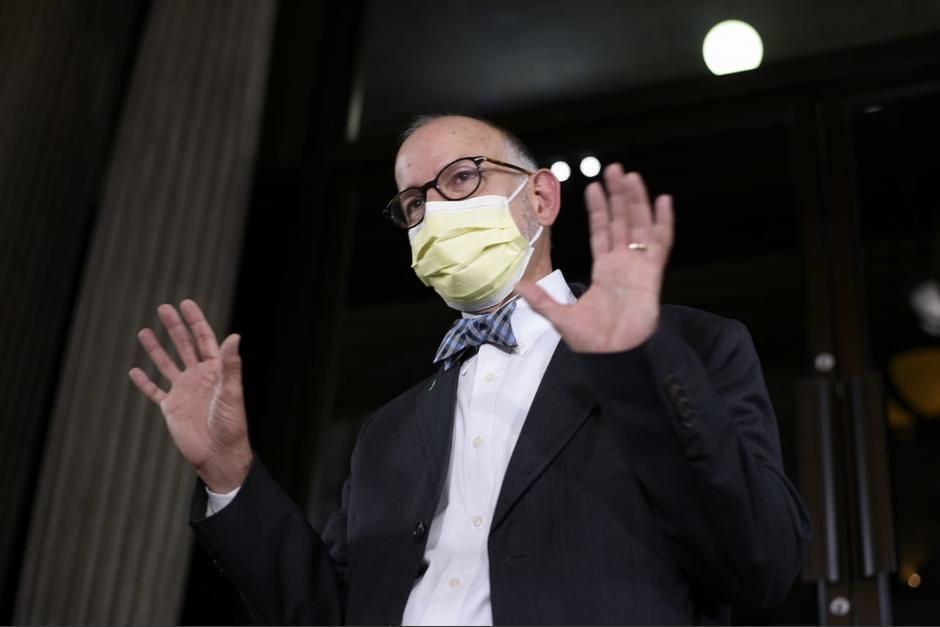 Edwin Asturias, exjefe de la Coprecovid, extermó su rechazo al gobierno de Giammattei calificándolo de soberbio y pide su renuncia. (Foto: Archivo/Soy502)