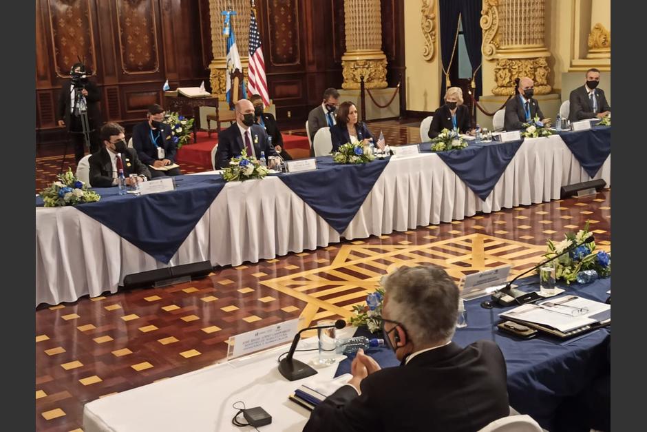 El encuentro sucedió a las 9:00 horas en Palacio Nacional de la Cultura. (Foto: Wilder López/Soy502) 