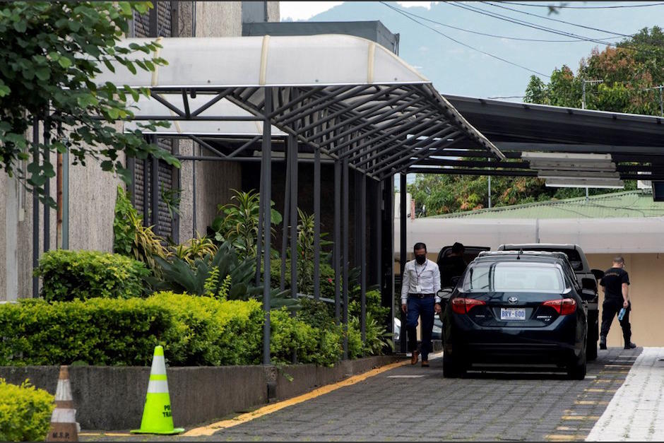 Este 14 de junio de 2021 se allanó por segunda ocasión la Casa Presidencial. La primera vez ocurrió en febrero de 2020. (Foto: AFP) 